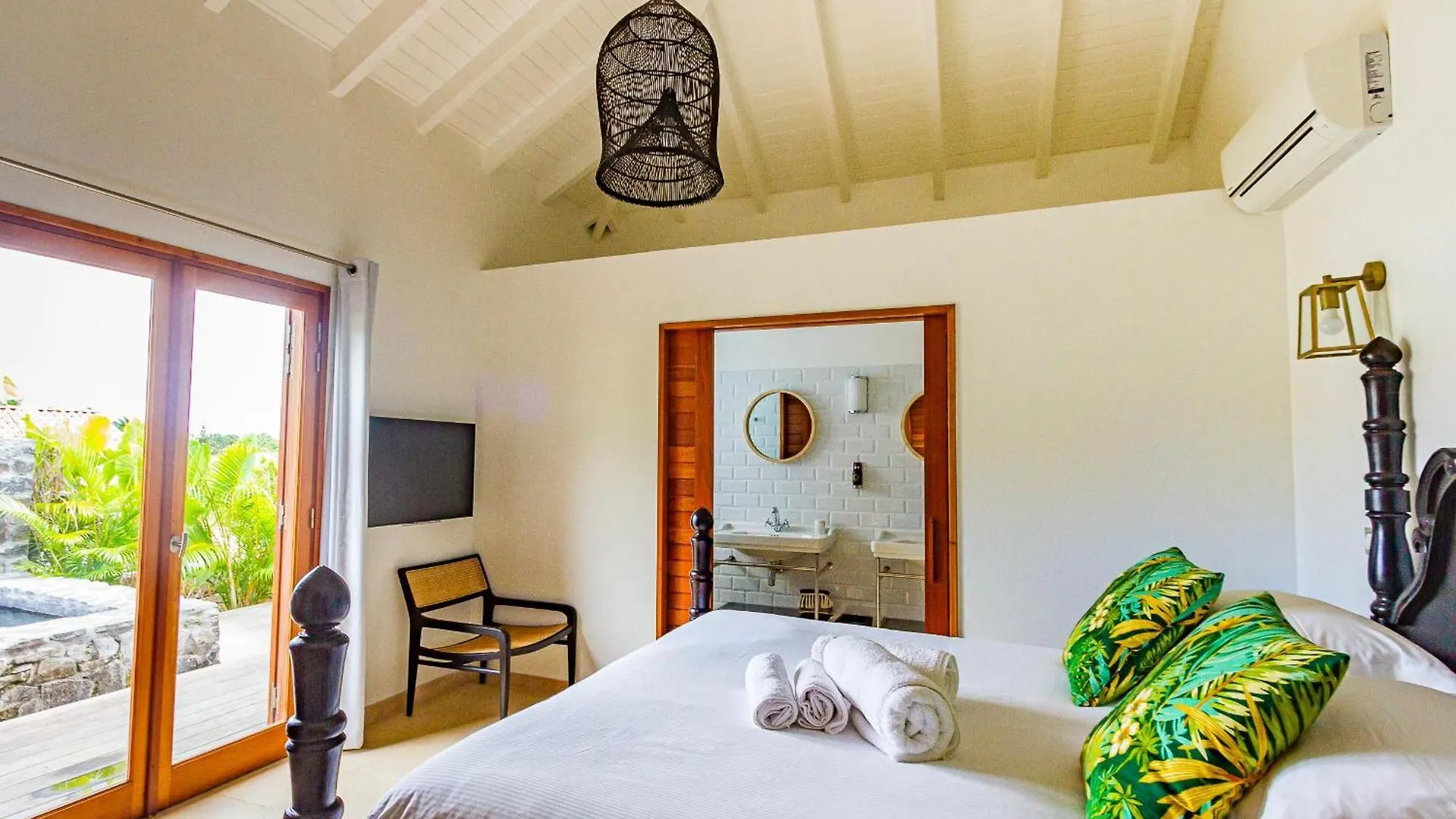 Habitation Saint Charles - Hotel De Charme & Spa Petit-Bourg 4*,  Guadeloupe