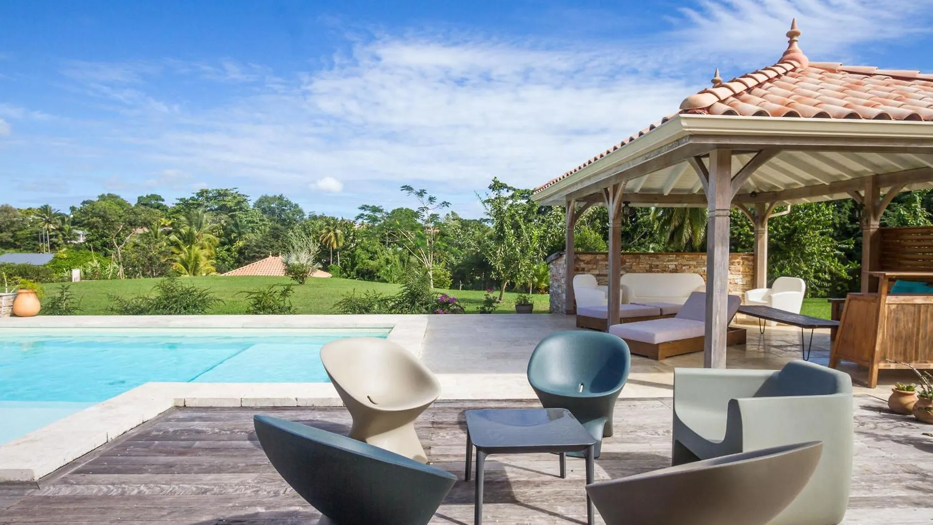 Habitation Saint Charles - Hotel De Charme & Spa Petit-Bourg 4*,